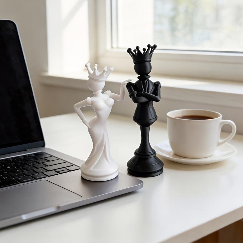 قطعتان من تماثيل الشطرنج المطب - مراجعة 3D Printing Chess وسعره