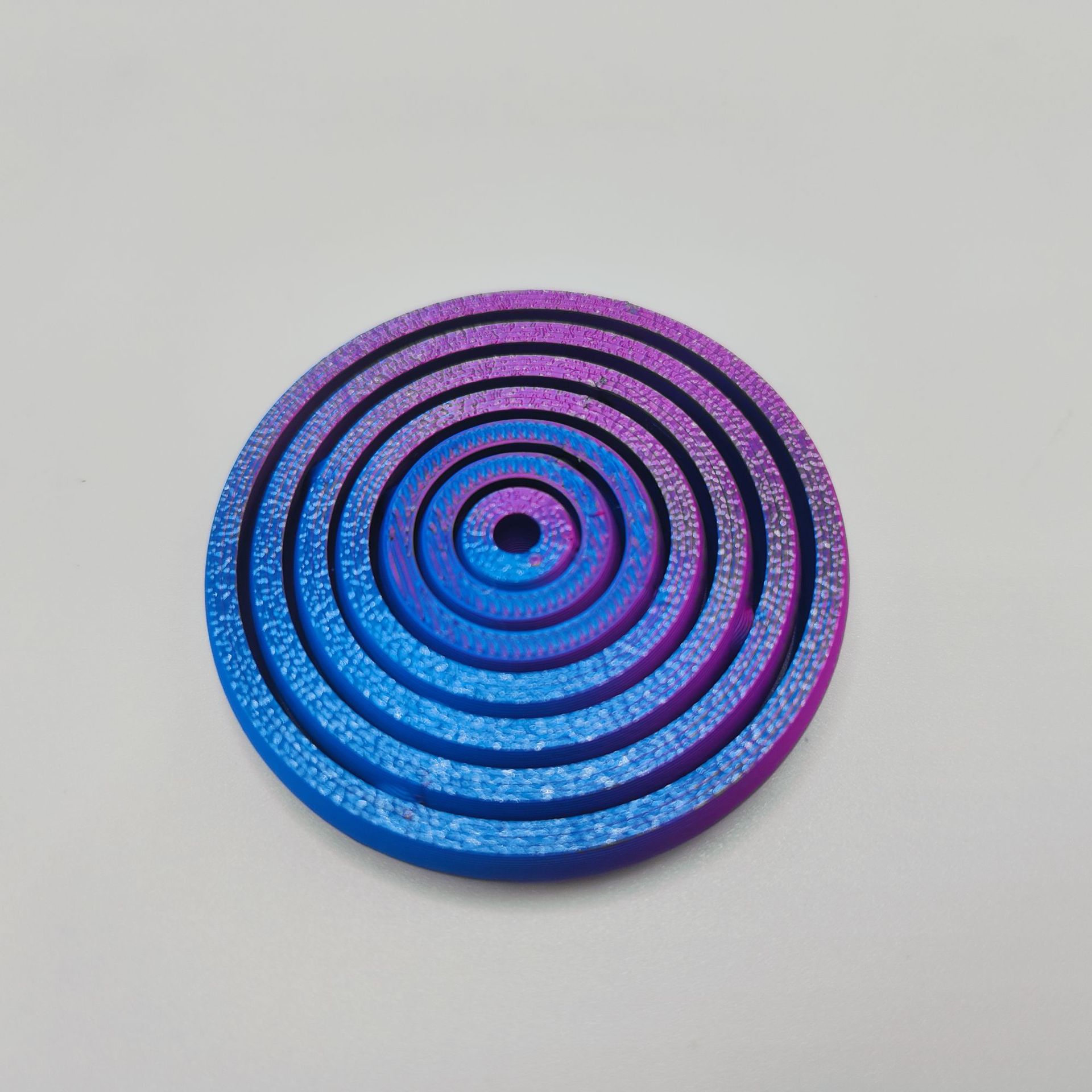 لعبة كرة دوارة مطبوعة ثلاثية ا - مراجعة 3D Printing Idea وسعره
